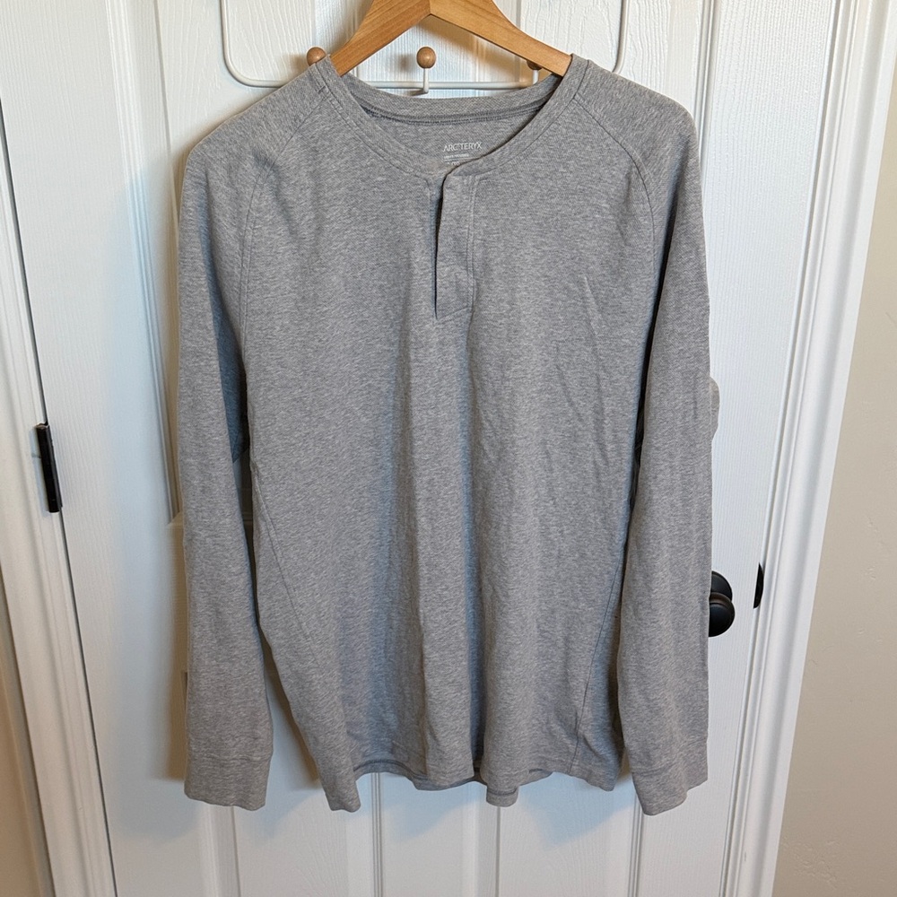 Arc'teryx Gray Long Sleeve Men's Henley